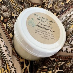 Back to Basics Lavender Moisturizer homemade smells amazing! Approximately 6 oz
